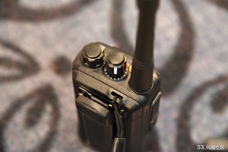 北峰DMR BF-TD511數字對講機