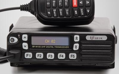 出租車應(yīng)該使用什么對講機(jī)？