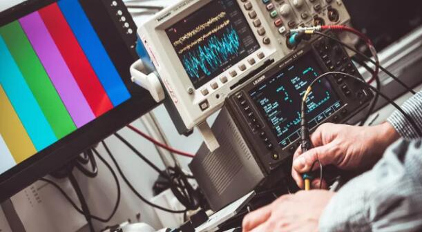 如何自己動手安裝車臺？