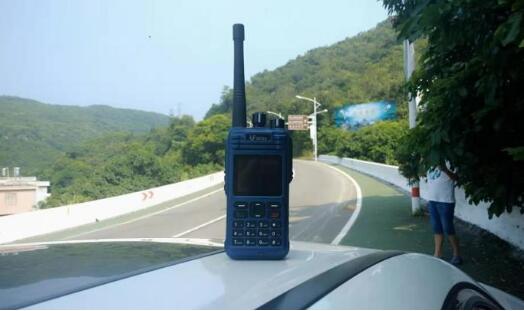 車隊出行如何使用對講機？